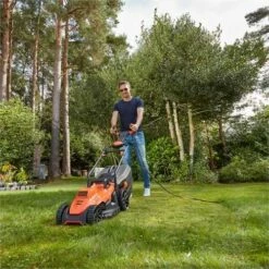 Black & Decker BEMW461ES Grasmaaier | Easysteer | 1400W | 34 Cm | 400 M2 [BEMW 461 ES - Easysteer] -METABO Winkel Black Decker BEMW461ES BEMW 461 ES Easysteer ext 4