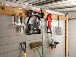 Black & Decker STC1820CM Grastrimmer | 18V 2.0Ah Li-Ion | 28 Cm [STC1820CM] -METABO Winkel Black Decker STC1820CM STC 1820 CM ext 5