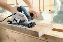 Bosch Professional GKS 55+ GCE + FSN 1400 Cirkelzaag | 63 Mm | 1350 Watt | + LBoxx + FSN1400 [0.615.990.M91] -METABO Winkel Bosch Blauw GKS 55 GCE FSN 1600 0.601.682.103 ext 2