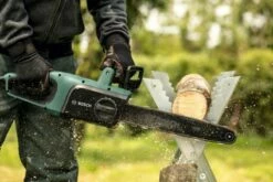 Bosch Tuingereedschap UniversalChain 35 Kettingzaag | 350 Mm | 1800 Watt | + 2de Ketting [0.600.8B8.304] -METABO Winkel Bosch Tuin UniversalChain 35 0.600.8B8.301 ext 5