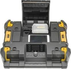 DeWALT DWST1-81078-QW Bouwradio | TSTAK Radio | XR Lader 10,8 - 54V [DWST1-81078] -METABO Winkel DeWALT DWST1 81078 QW XR Tstak ext 5