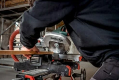 Metabo KGS 254 M + KSU 251 Afkortzaag | 254 Mm | 1800 Watt | PCL LED | +KSU 251 [691214000] -METABO Winkel Metabo KGS 254 M KSU 251 691214000 ext 4