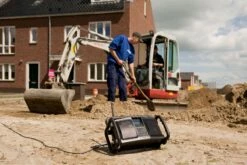 PerfectPro ROCKBULL Bouwradio | Digitaal | High Power | Aux Ingang [RB2] -METABO Winkel PerfectPro Rockbull BULL1 ext 3